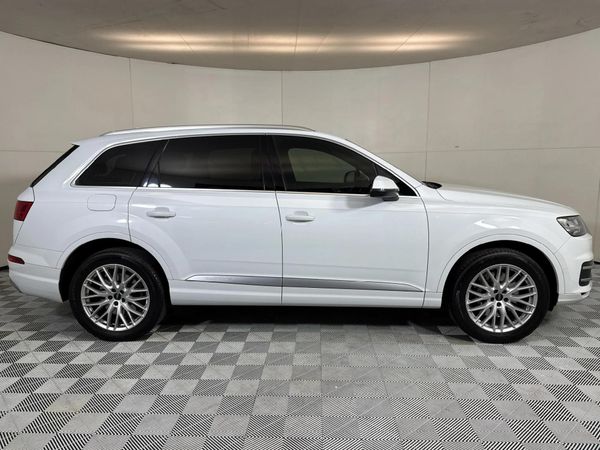 2019-Audi-Q7-30-TDI-quattro-Auto-45-TDI image:16