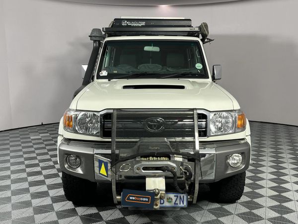 2023-Toyota-Land-Cruiser-79-45-D-Double-Cab image:17