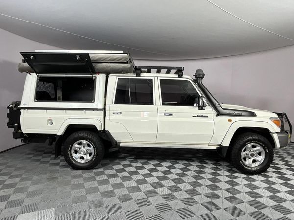 2023-Toyota-Land-Cruiser-79-45-D-Double-Cab image:19