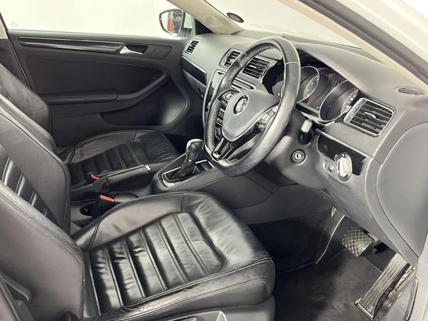 2017-Volkswagen-Jetta-GP-14-TSI-Highline-Auto image:9