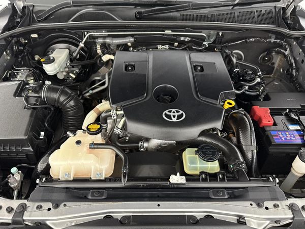 2016-Toyota-Hilux-24-GD-6-Raised-Body-SRX-Double-Cab image:14