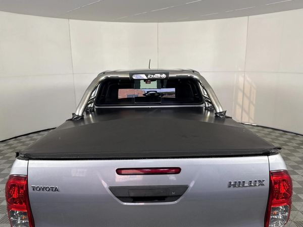 2016-Toyota-Hilux-24-GD-6-Raised-Body-SRX-Double-Cab image:15