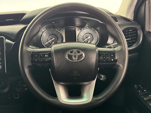 2024-Toyota-Hilux-24-GD-6-Raider-4x4-Auto-Double-Cab image:12