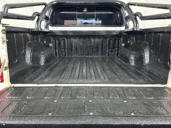 2024-Toyota-Hilux-24-GD-6-Raider-4x4-Auto-Double-Cab image:13