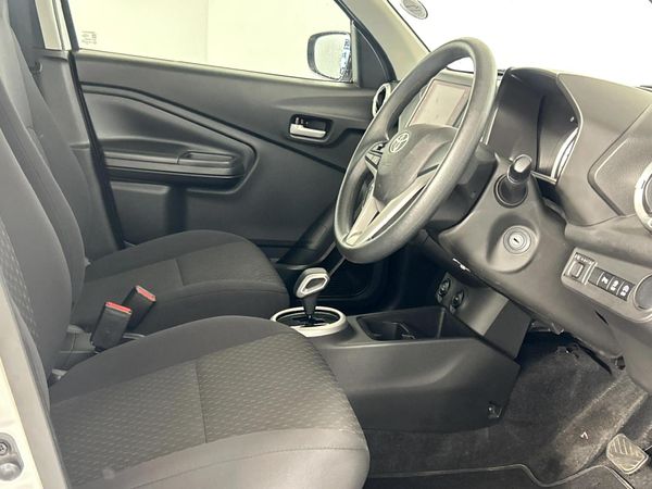 2024-Toyota-Vitz-10-XR-AMT image:9