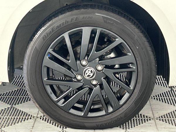 2024-Toyota-Vitz-10-XR-AMT image:5