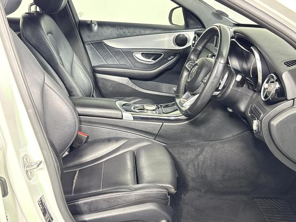 2017-Mercedes-Benz-C-Class-C-180-AMG-Line-Auto image:9