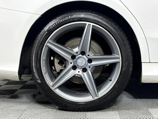 2017-Mercedes-Benz-C-Class-C-180-AMG-Line-Auto image:7