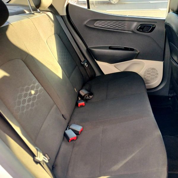 2024-Hyundai-Grand-i10-12-Fluid-Sedan image:10