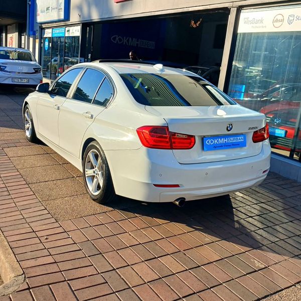 2014-BMW-3-Series-320i-Luxury-Auto image:7