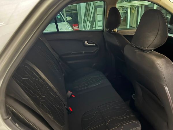 2014-Kia-Picanto-12-EX-Auto image:11