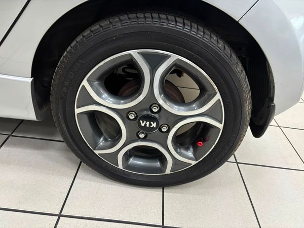 2014-Kia-Picanto-12-EX-Auto image:6