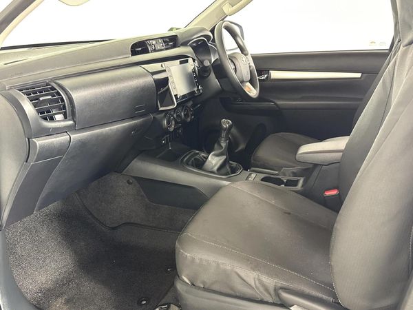 2025-Toyota-Hilux-24-GD-6-Raider-4x4-Single-Cab image:6