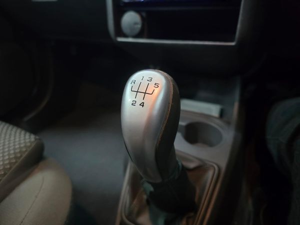 2016-Chevrolet-Utility-14-AC image:16