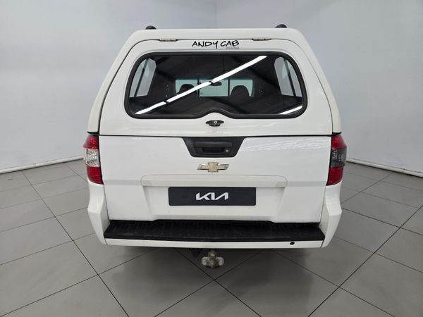 2016-Chevrolet-Utility-14-AC image:5