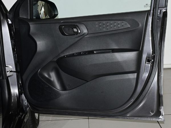 2022-Hyundai-Grand-i10-10-Motion image:12