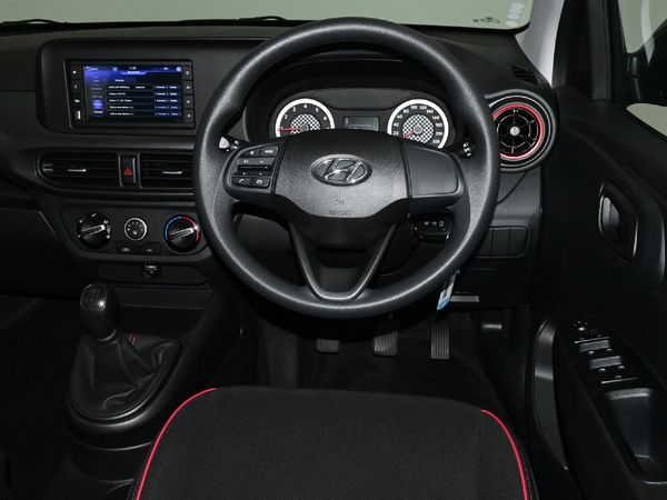 2022-Hyundai-Grand-i10-10-Motion image:13