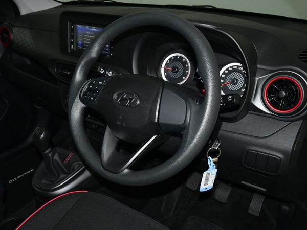 2022-Hyundai-Grand-i10-10-Motion image:14