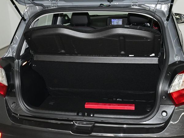 2022-Hyundai-Grand-i10-10-Motion image:20