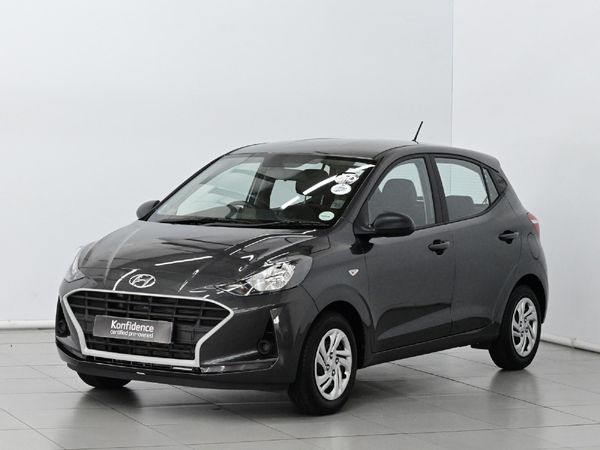 2022-Hyundai-Grand-i10-10-Motion image:2