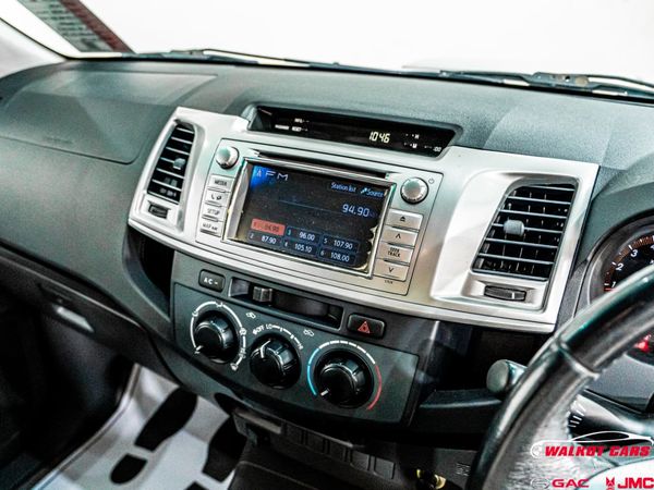 2014-Toyota-Hilux-25-D-4D-VNT-106kW-Raised-Body-Double-Cab image:18