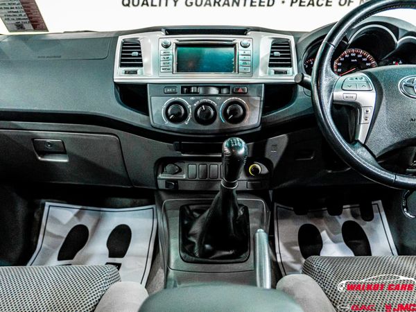 2014-Toyota-Hilux-25-D-4D-VNT-106kW-Raised-Body-Double-Cab image:19