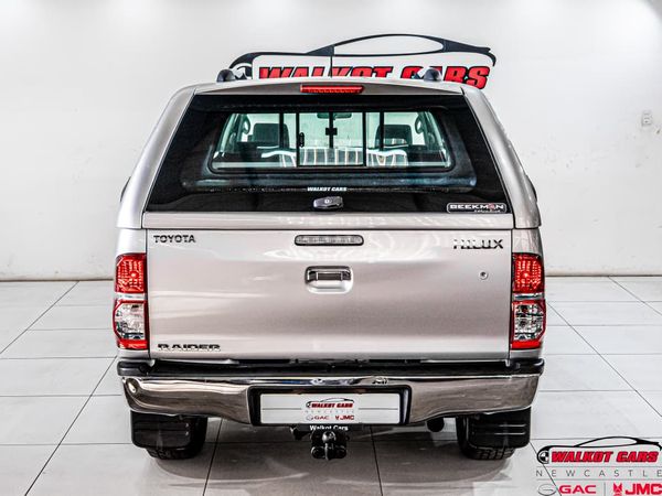 2014-Toyota-Hilux-25-D-4D-VNT-106kW-Raised-Body-Double-Cab image:5