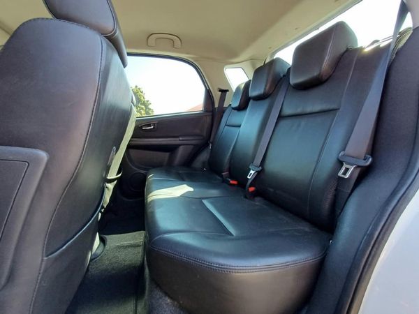 2011-Suzuki-SX4-20-Auto image:18
