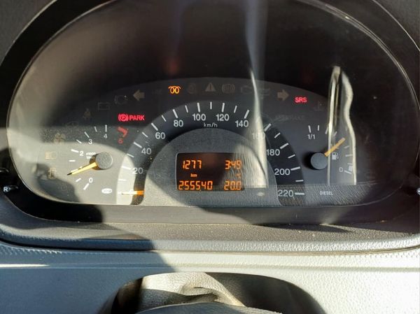 2005-Mercedes-Benz-Vito-115-CDI-CrewBus image:14