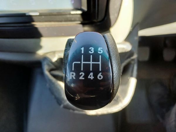 2005-Mercedes-Benz-Vito-115-CDI-CrewBus image:17