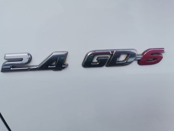 2024-Toyota-Hilux-24-GD-6-Raised-Body-Raider-Auto-Extended-Cab-Die image:14