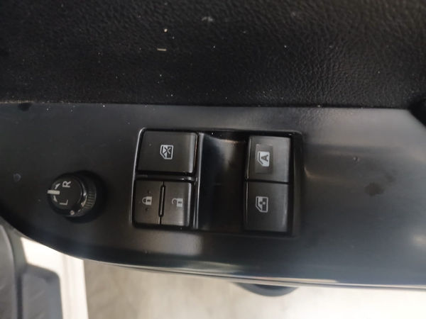 2017-Toyota-Hilux-24-GD-Single-Cab-Aircon-Diesel-Manual image:14