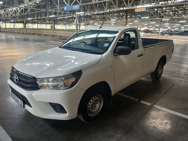 2017-Toyota-Hilux-24-GD-Single-Cab-Aircon-Diesel-Manual image:2