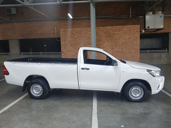 2017-Toyota-Hilux-24-GD-Single-Cab-Aircon-Diesel-Manual image:7