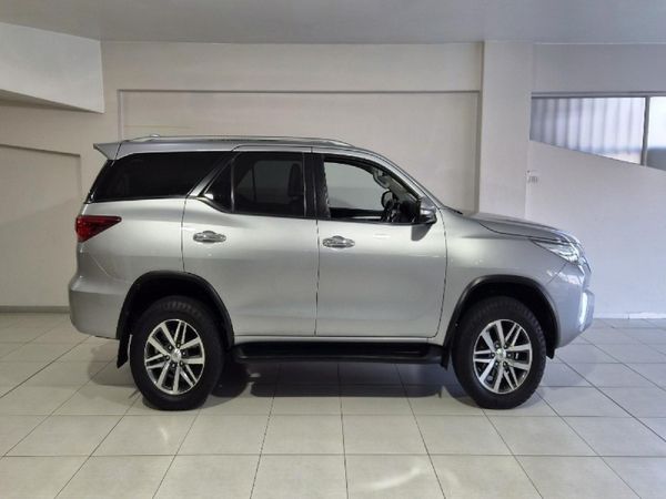 2017-Toyota-Fortuner-28-GD-6-4x4-Auto image:4