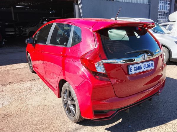 2019-Honda-Jazz-15-Sport-Auto image:5