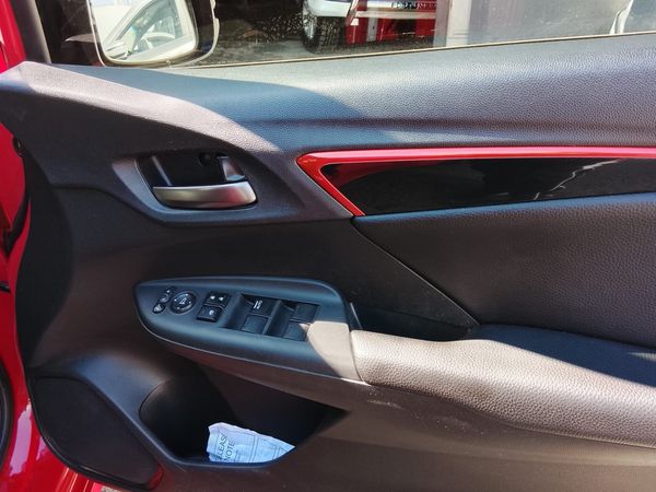 2019-Honda-Jazz-15-Sport-Auto image:8