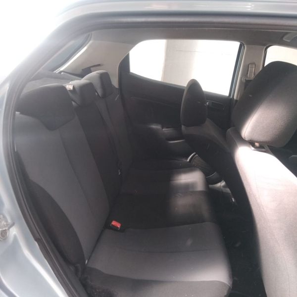 2010-Mazda-2-13-Active-5-dr image:8