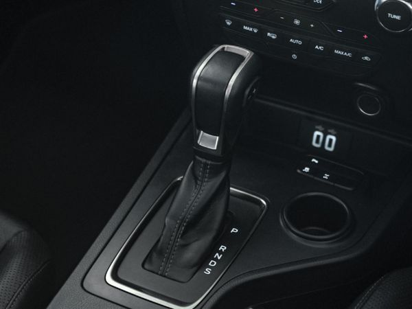 2019-Ford-Everest-20D-Bi-Turbo-XLT-Auto image:4