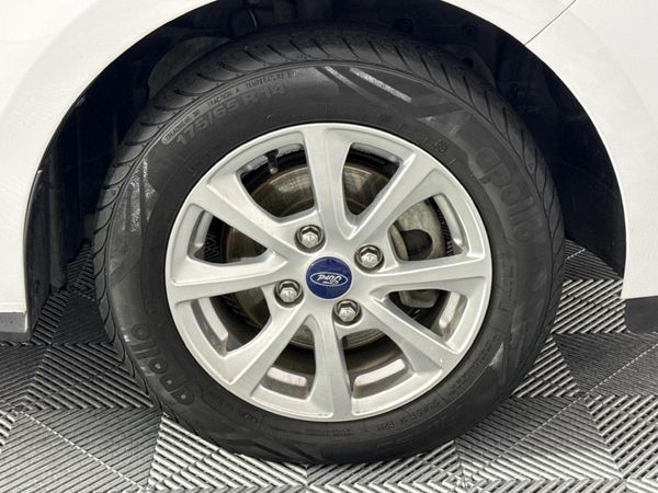 2020-Ford-Figo-15Ti-VCT-Trend-5-dr image:5