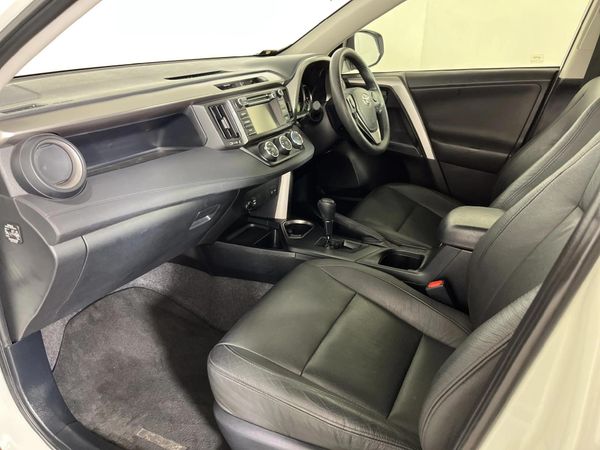 2017-Toyota-RAV4-20-GX-Auto image:8