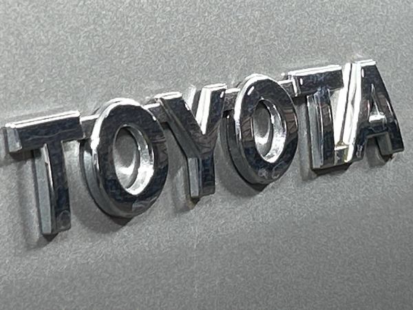 2021-Toyota-Hilux-28-GD-6-Raised-Body-Legend-4x4-Auto-Extended-Cab image:10