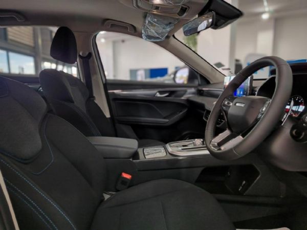 2026-Haval-Jolion-15T-City-Plus-DCT image:14