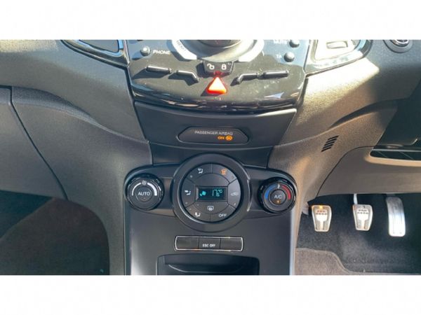 2016-Ford-Fiesta-ST-16-EcoBoost-GDTi image:19