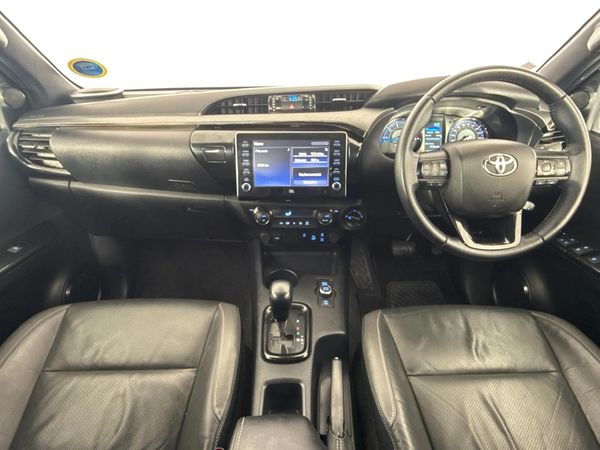 2025-Toyota-Hilux-28-GD-6-RB-Legend-RS-4x4-Double-Cab-Auto-mhev image:1