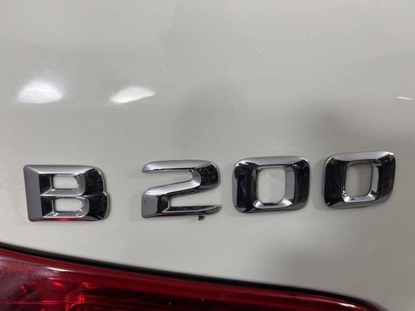2012-Mercedes-Benz-B-Class-B-200-CDI-BE image:11