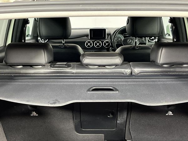 2012-Mercedes-Benz-B-Class-B-200-CDI-BE image:15