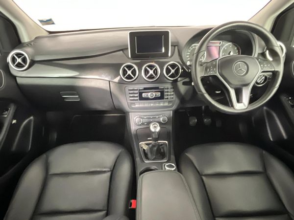 2012-Mercedes-Benz-B-Class-B-200-CDI-BE image:1