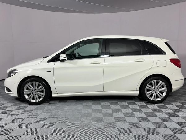 2012-Mercedes-Benz-B-Class-B-200-CDI-BE image:20