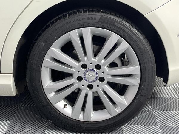 2012-Mercedes-Benz-B-Class-B-200-CDI-BE image:6